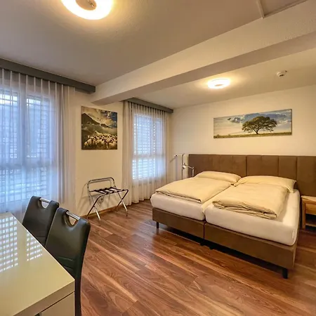 Hecht Hotel 2*